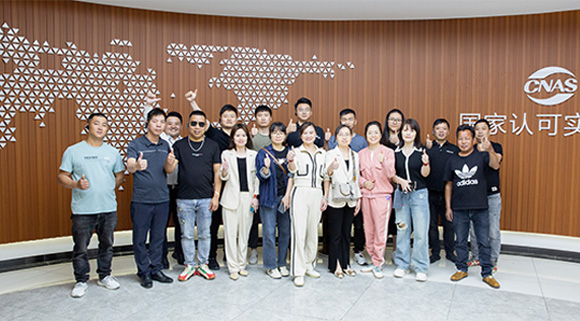 泉州經銷商團隊來司參觀考察！